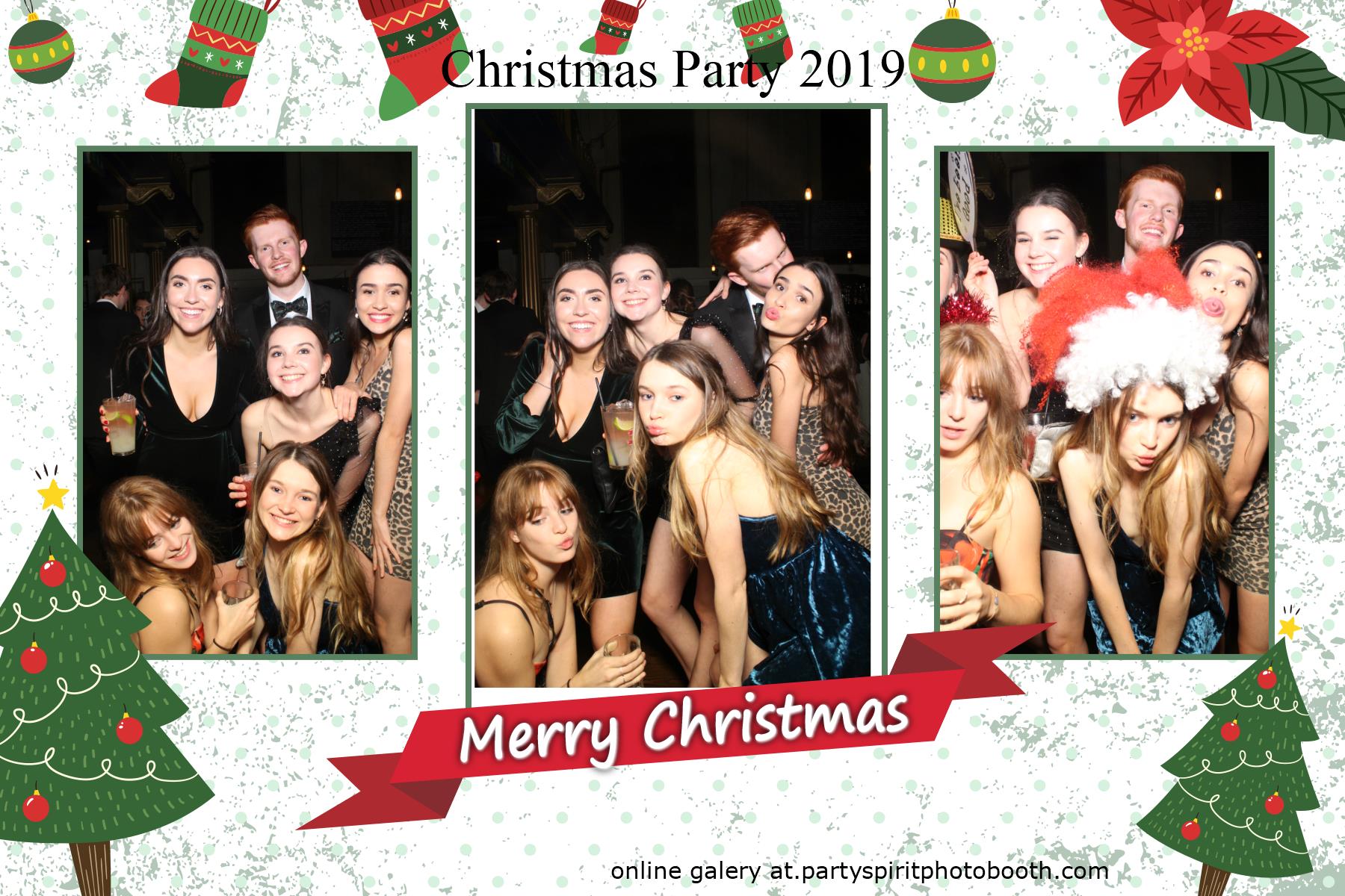 Christmas Party | View more photos from the event at gallery.partyspiritphotobooth.com/u/PartySpiritPhotoBooth/Christmas-Party-0